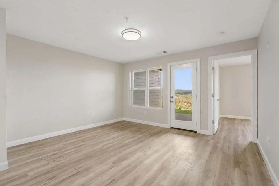 3014 North Vineyards Terrace — photo 3