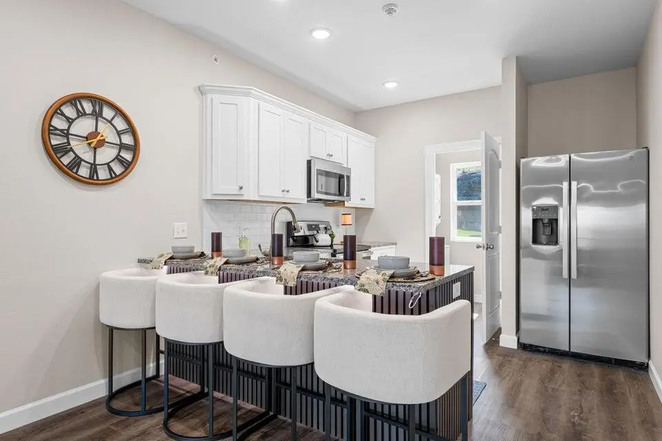 3014 North Vineyards Terrace — photo 4