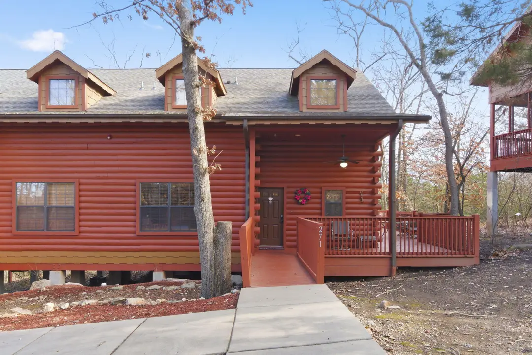 271 Oakridge Road