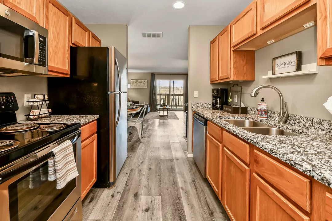 2952 Vineyards Parkway — photo 15