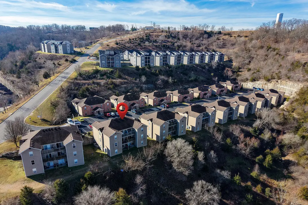 2952 Vineyards Parkway — photo 37