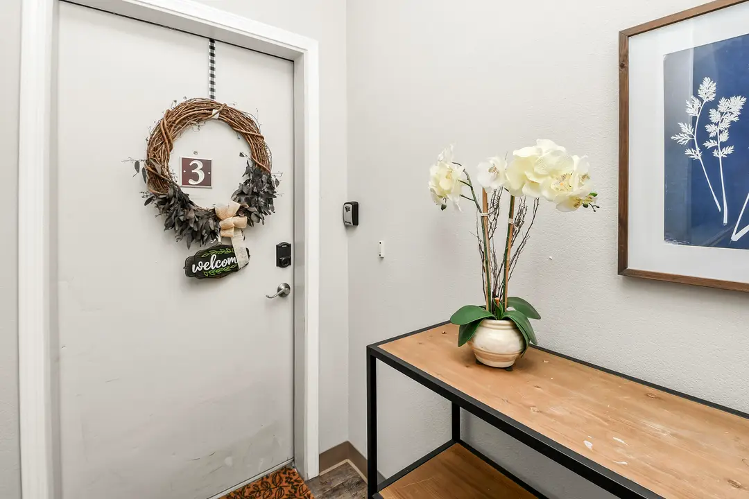 2952 Vineyards Parkway — photo 4