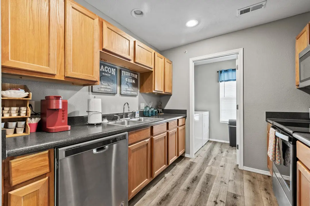 2904 Vineyards Parkway — photo 8