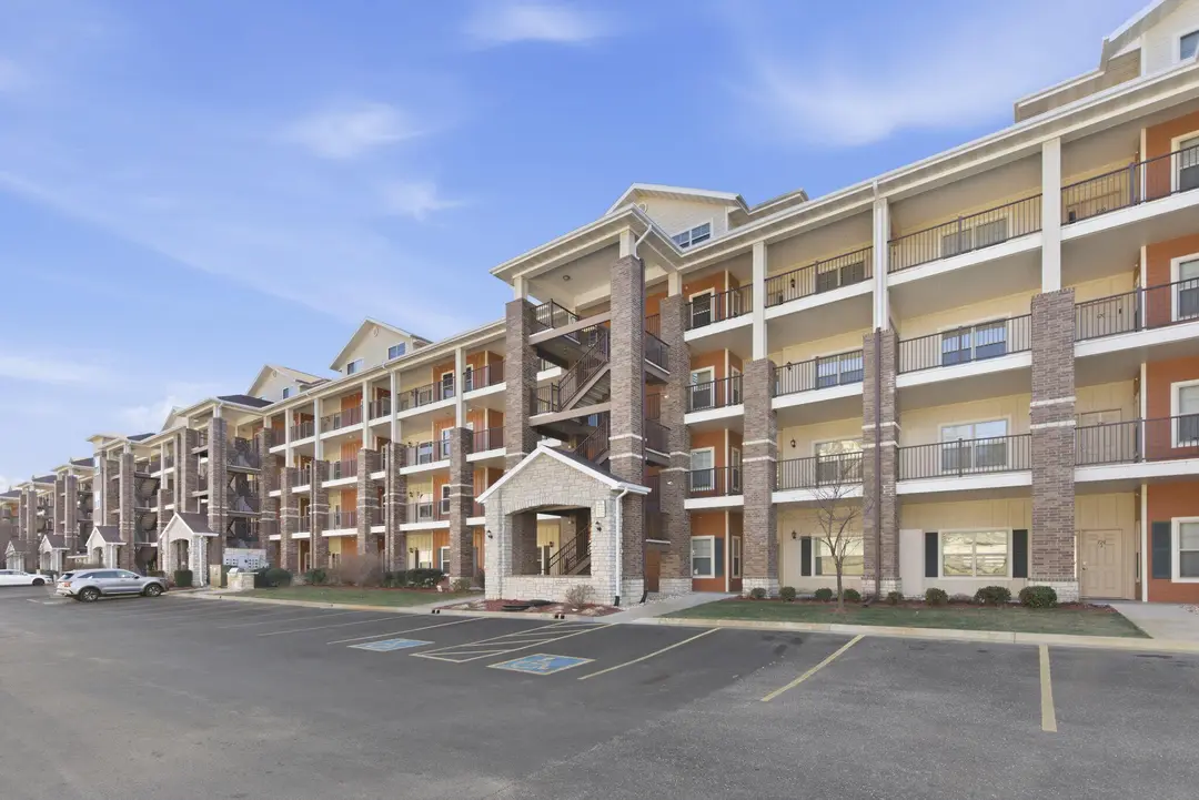 200 Majestic Drive — photo 2