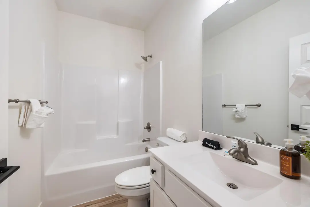135 Frontier Way — photo 23