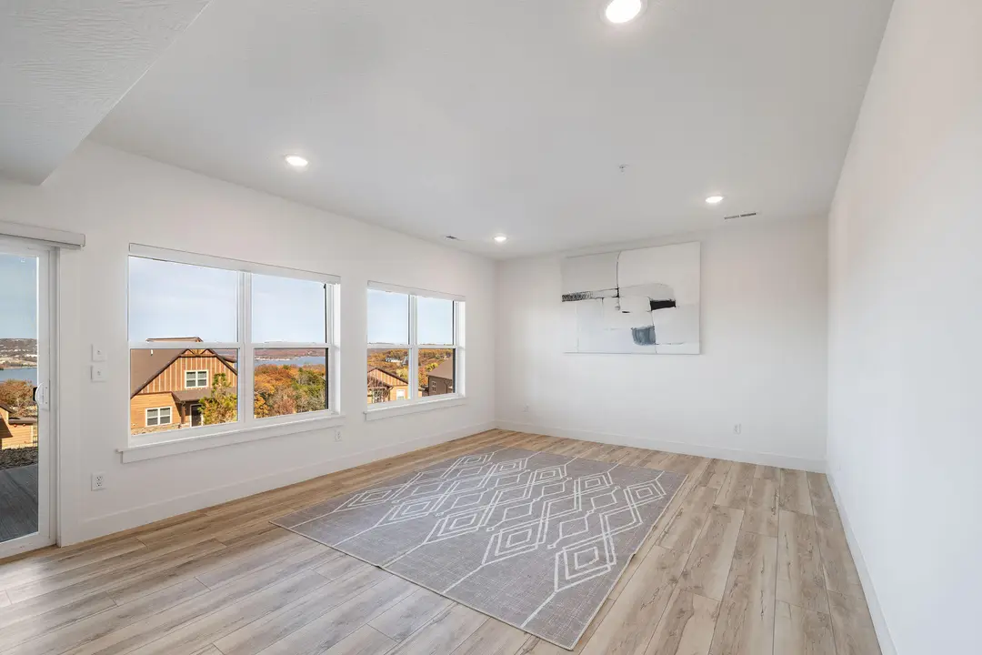 135 Frontier Way — photo 27