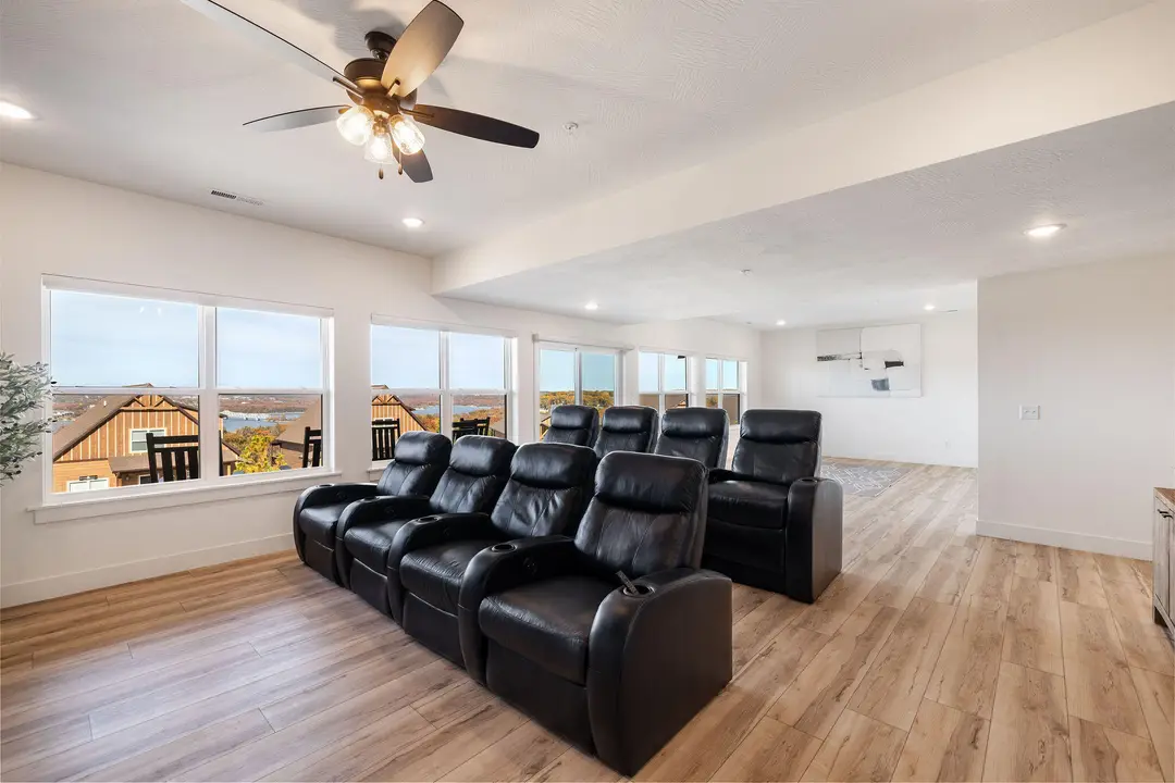 135 Frontier Way — photo 30