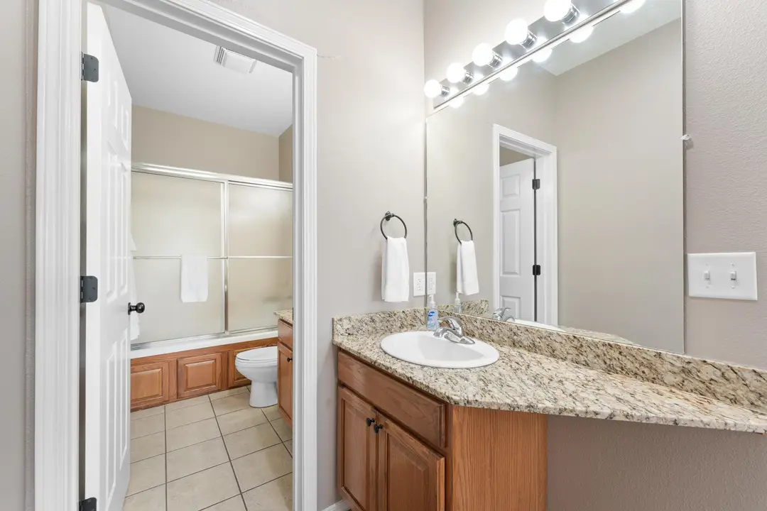1069 Golf Drive — photo 8