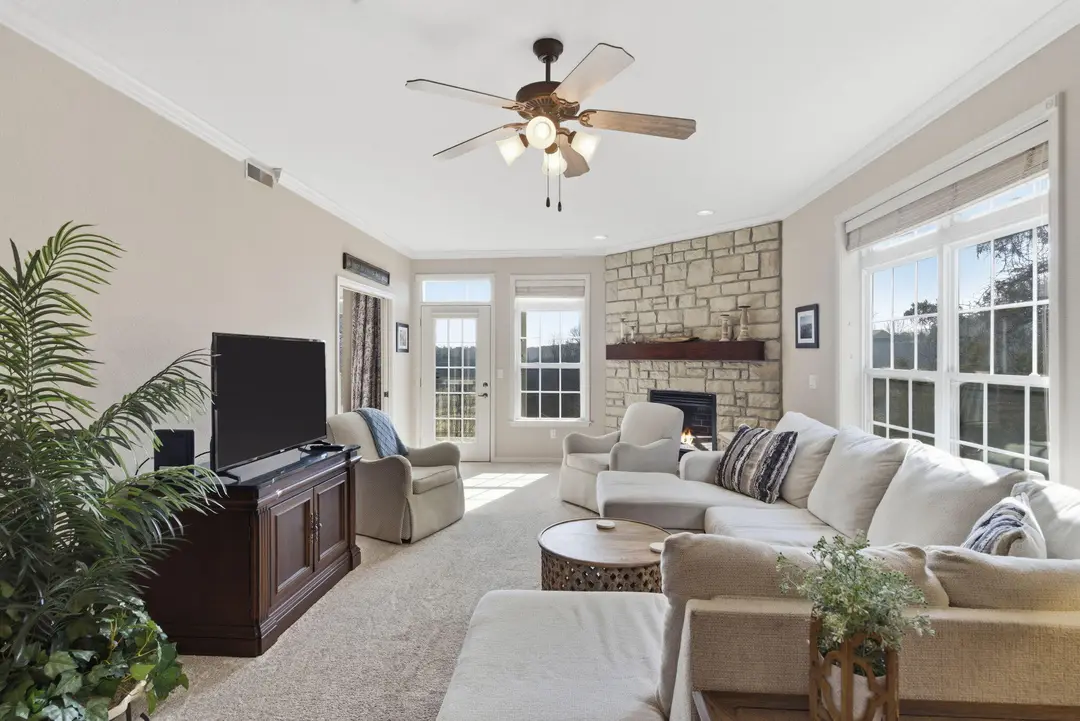 201 Golfview Drive — photo 8