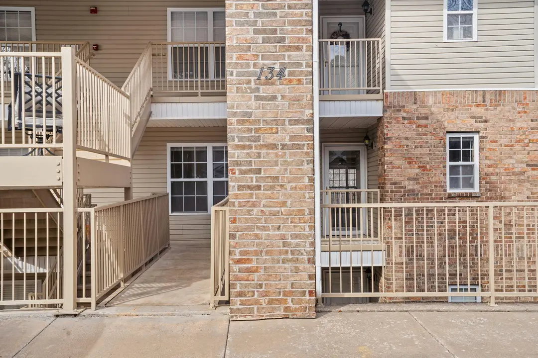 134 Cozy Court — photo 2