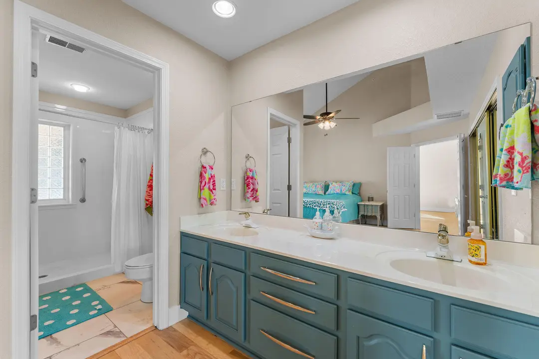 680 Emerald Pointe Drive — photo 11