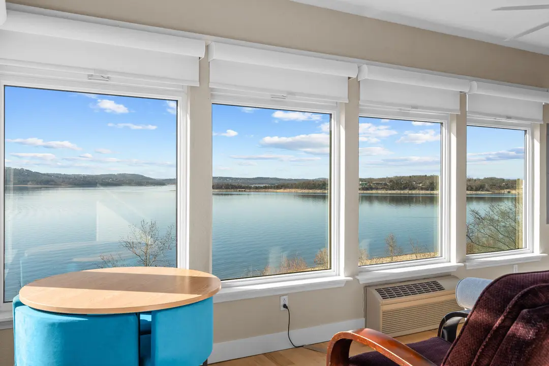 680 Emerald Pointe Drive — photo 14