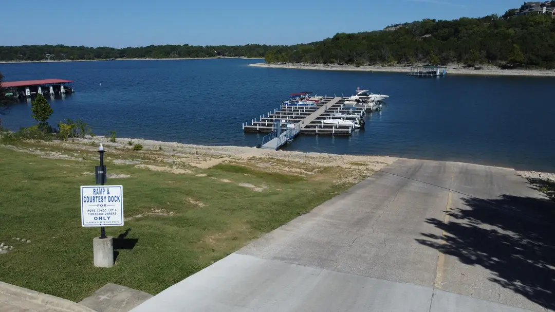 680 Emerald Pointe Drive — photo 28