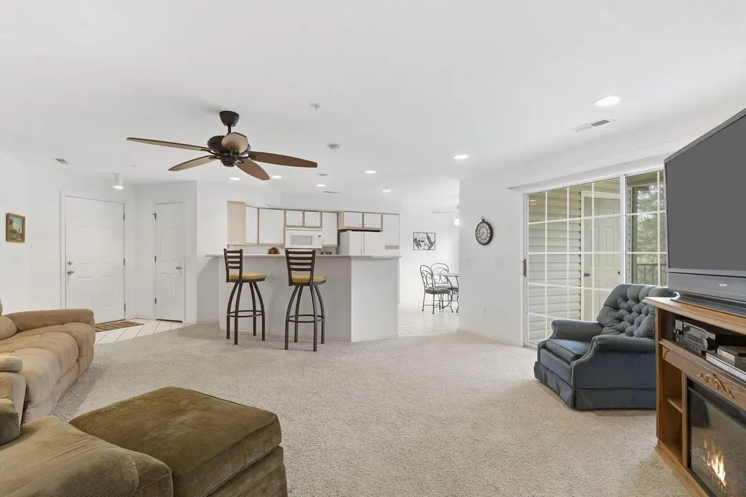 1202 Rocky Shore Terrace — photo 7