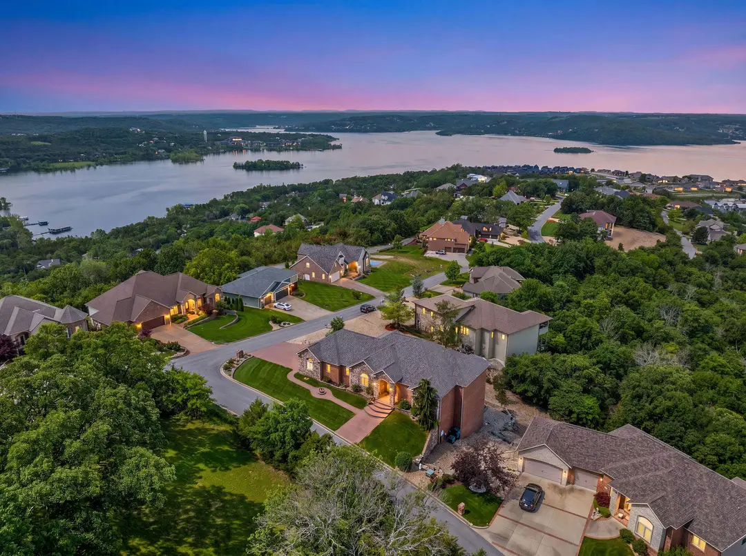 295 Split Rock Drive — photo 2