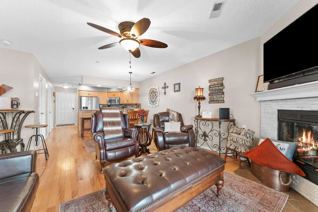 700 Emerald Pointe Drive — photo 6
