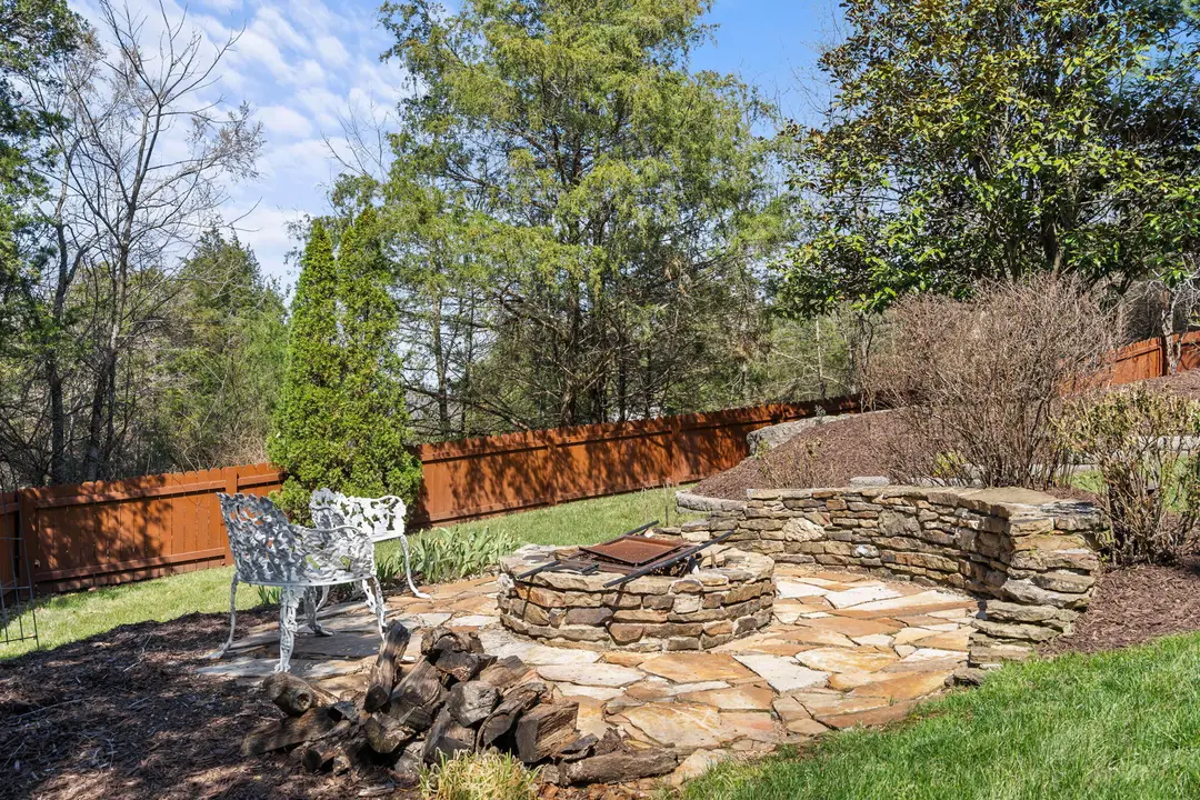 512 Silverwood Place — photo 12