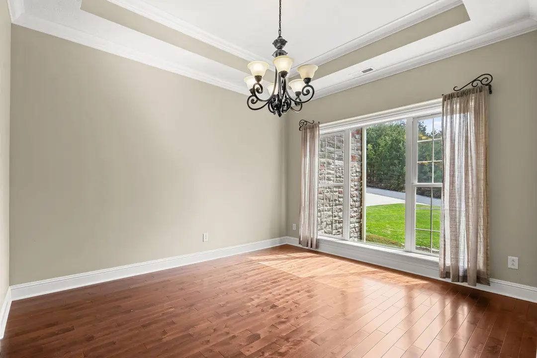 512 Silverwood Place — photo 33
