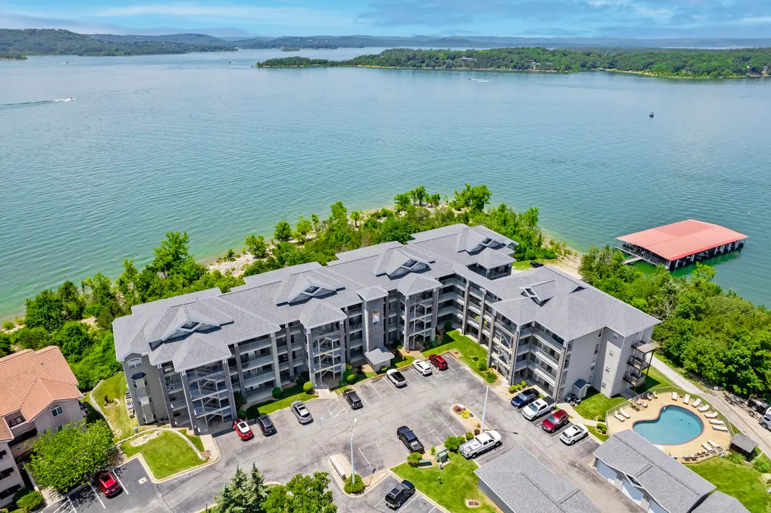 680 Emerald Pointe Drive