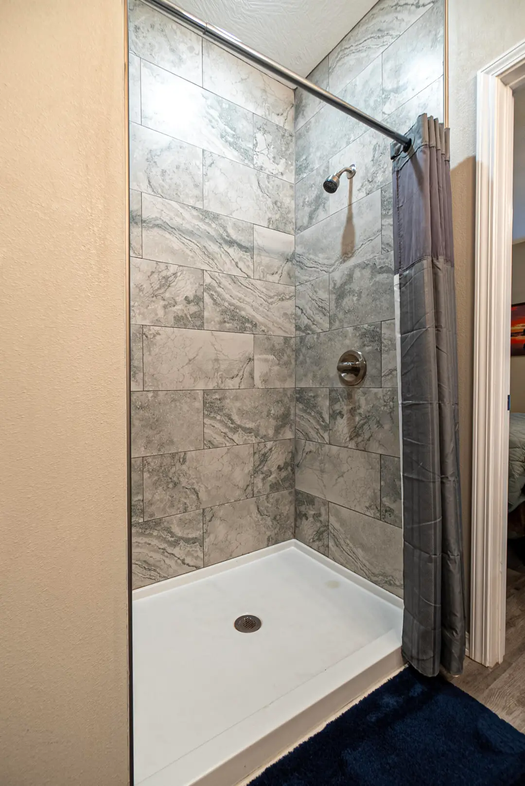 3111 S Vineyards Terrace — photo 4