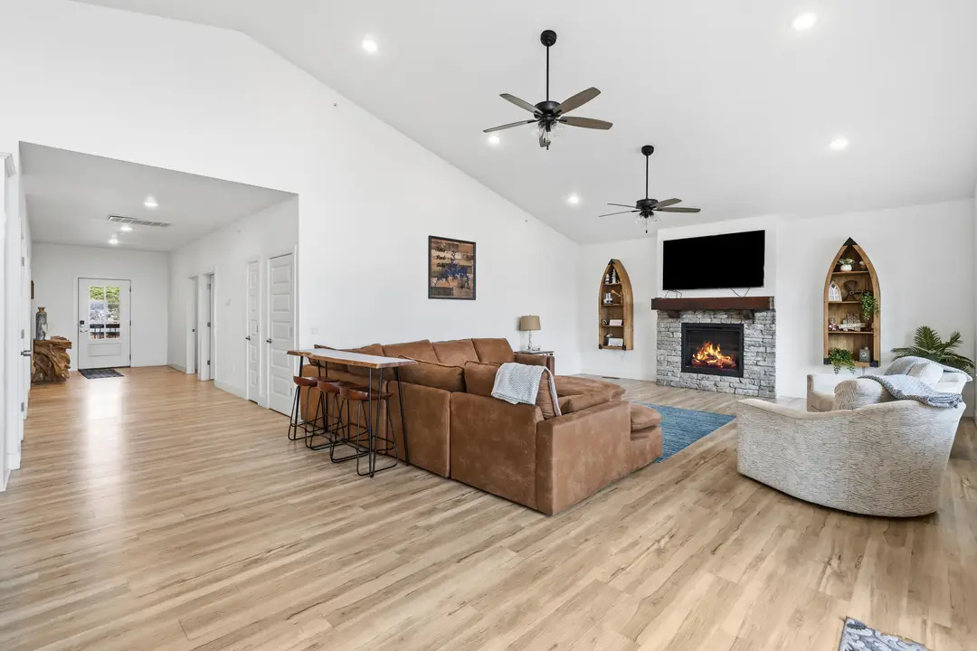 270 David Shawn Drive — photo 18
