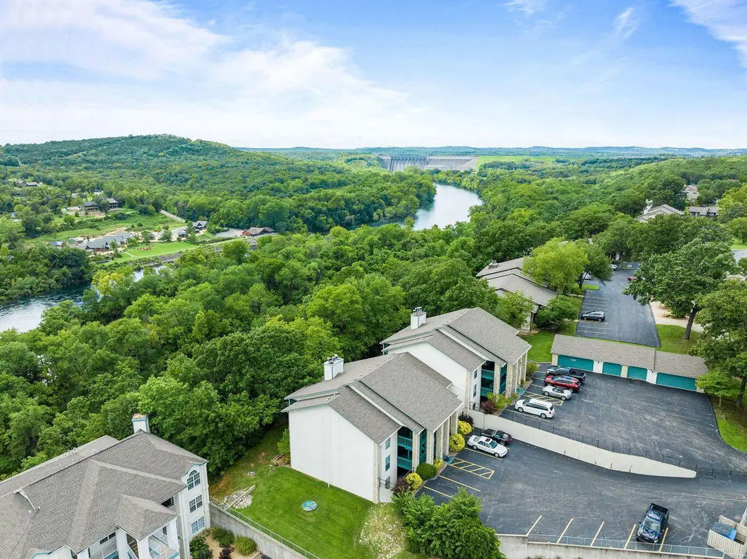 150 The Bluffs — photo 2