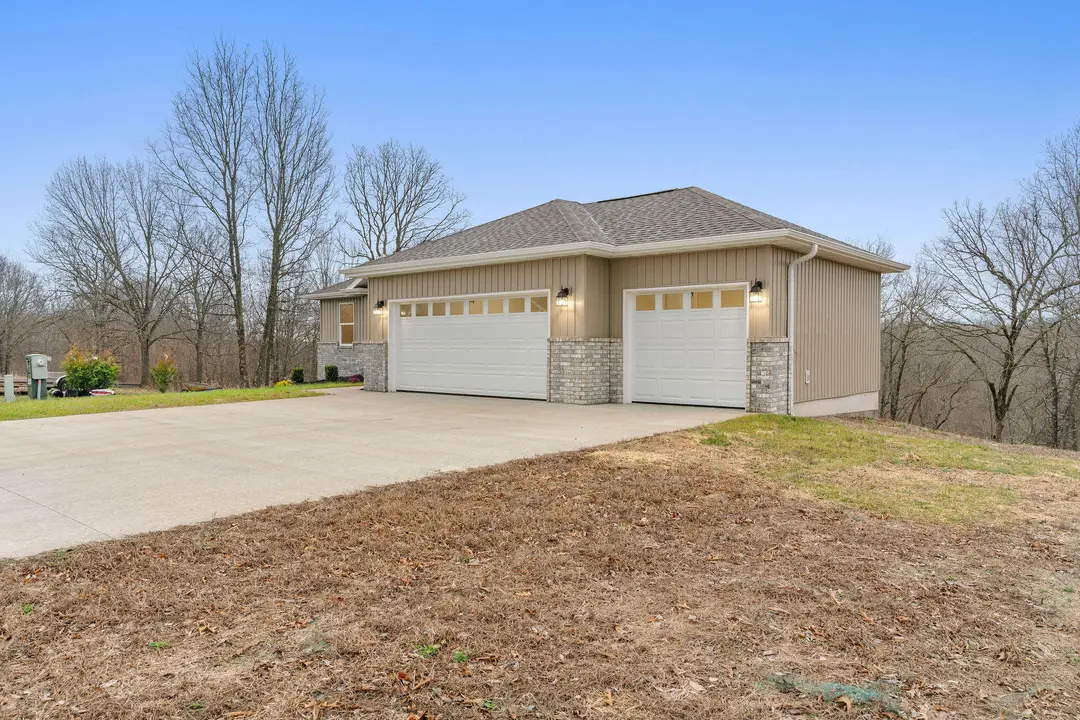 1373 Morningside Falls Boulevard — photo 4