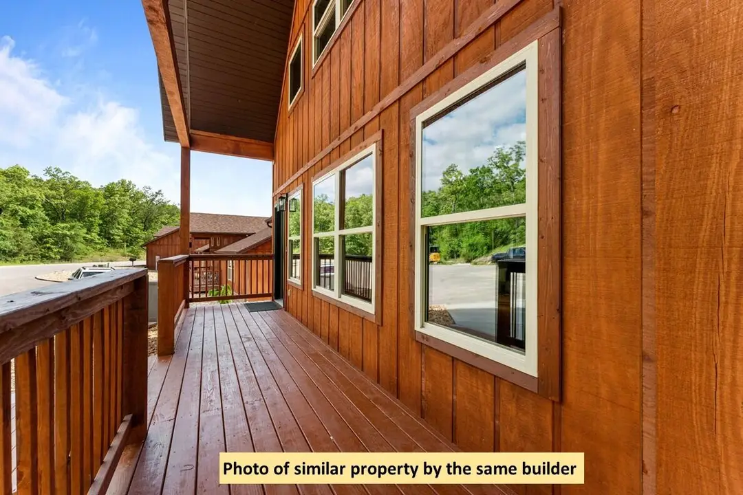 128 Poolside Way — photo 4