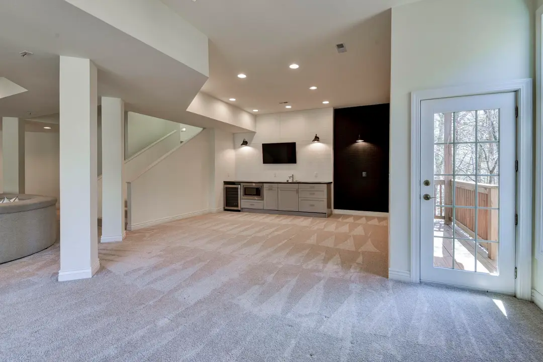 401 Silverwood Circle — photo 45