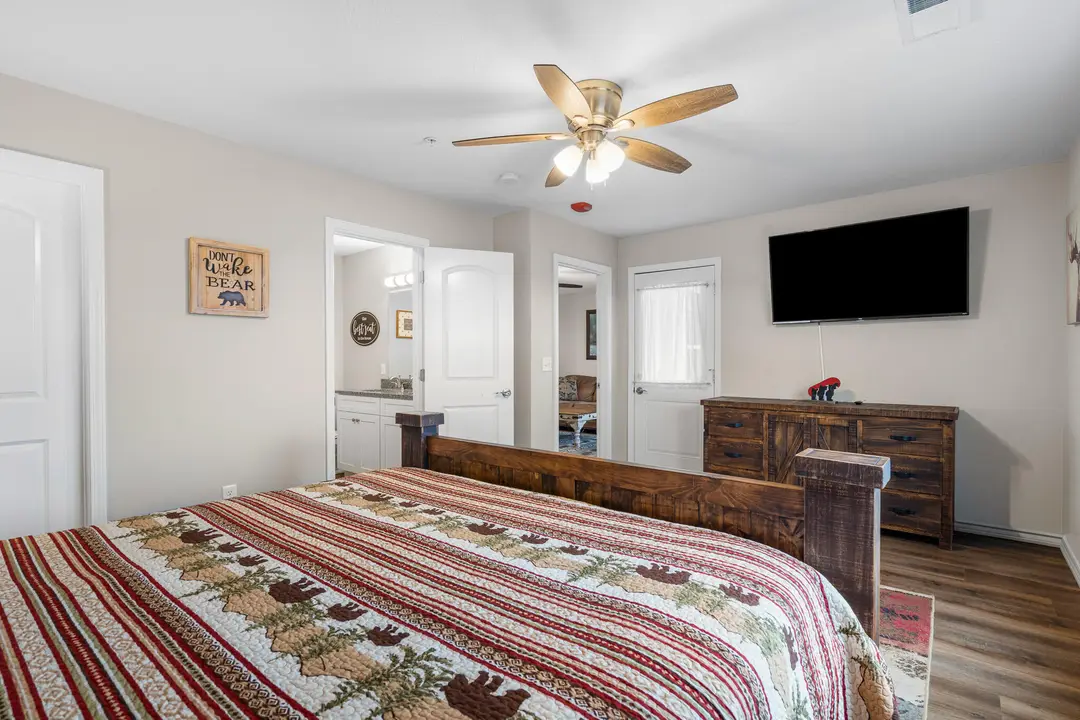 3105 S Vineyards Terrace — photo 12
