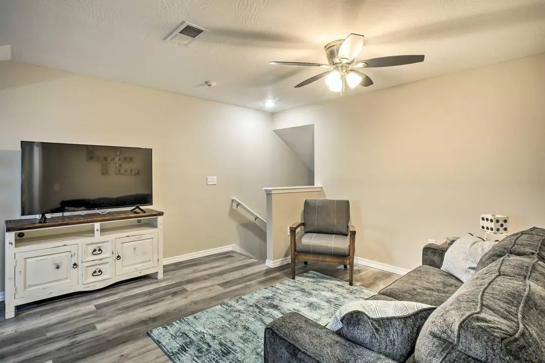 3107 S Vineyards Terrace — photo 18