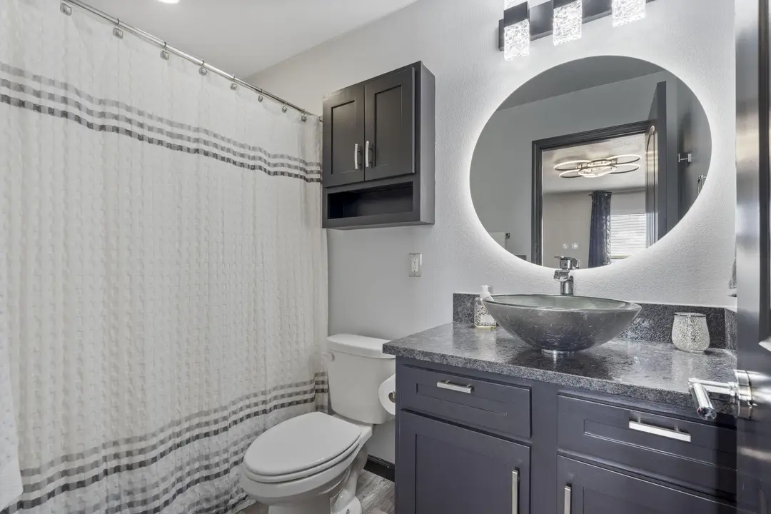 2915 Vineyards Parkway — photo 5