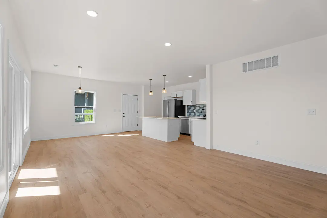 129 Treehouse Lane — photo 2