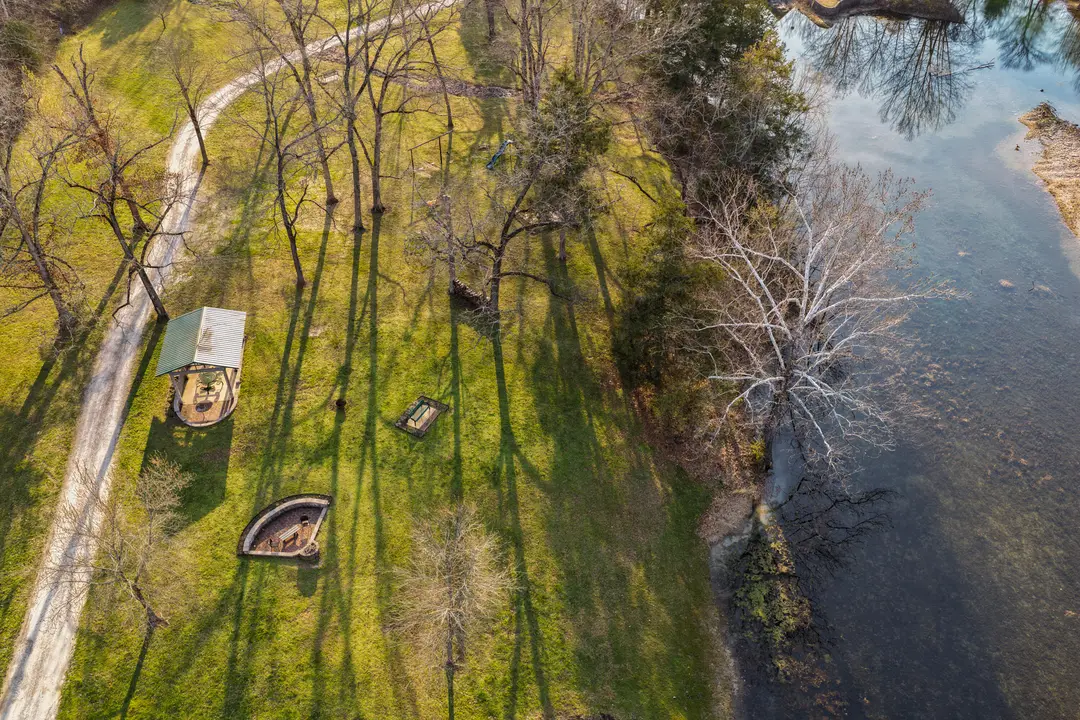 7847 Cozy Cove Road — photo 30