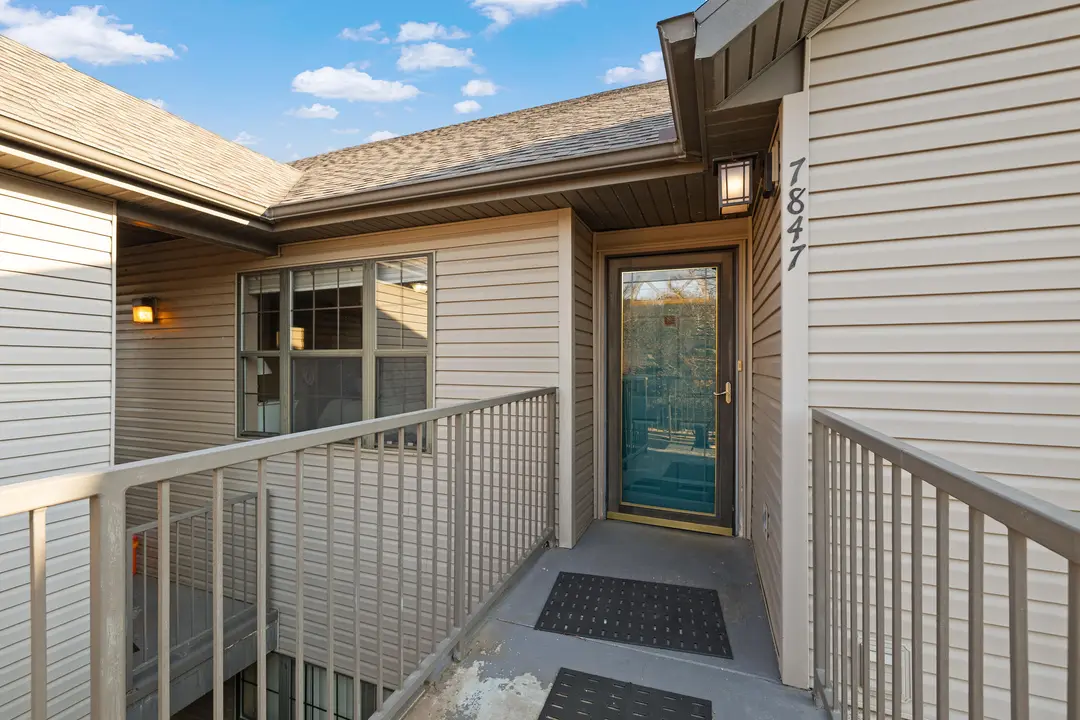 7847 Cozy Cove Road