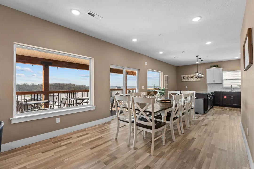 128 Chateau Mountain Court — photo 14