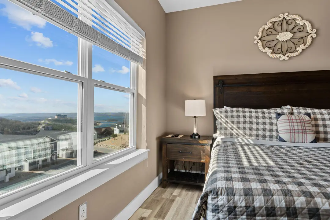 128 Chateau Mountain Court — photo 44
