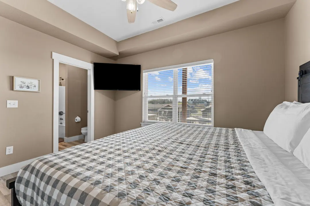 128 Chateau Mountain Court — photo 52
