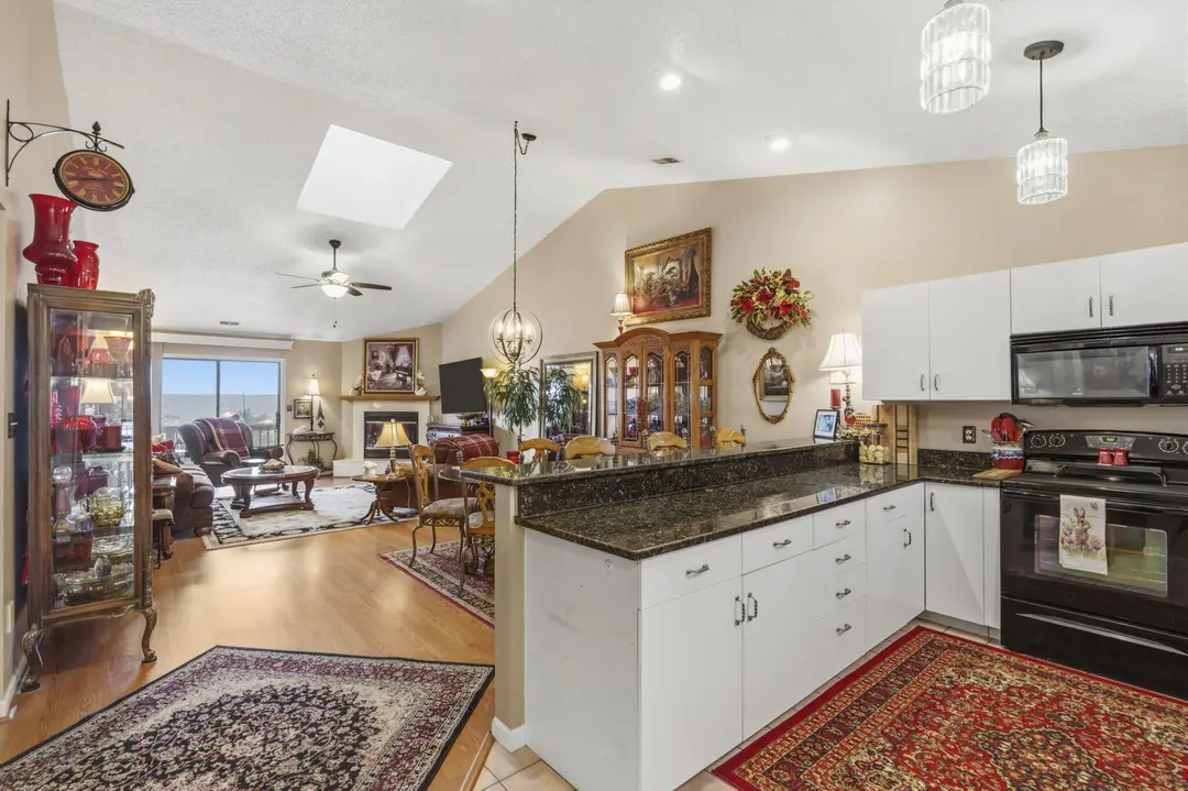 24 Starboard Drive — photo 3