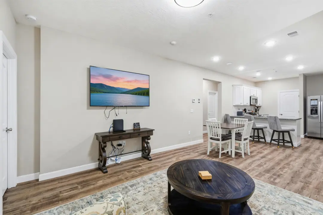 3003 North Vineyards Terrace — photo 6