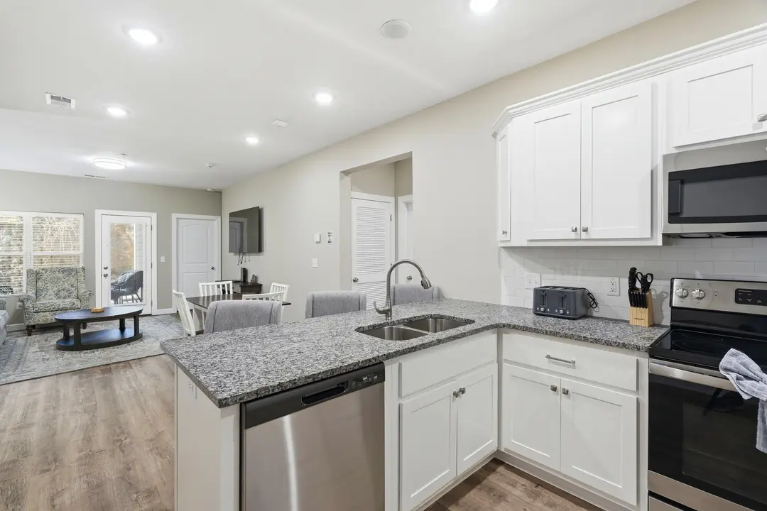 3003 North Vineyards Terrace — photo 10
