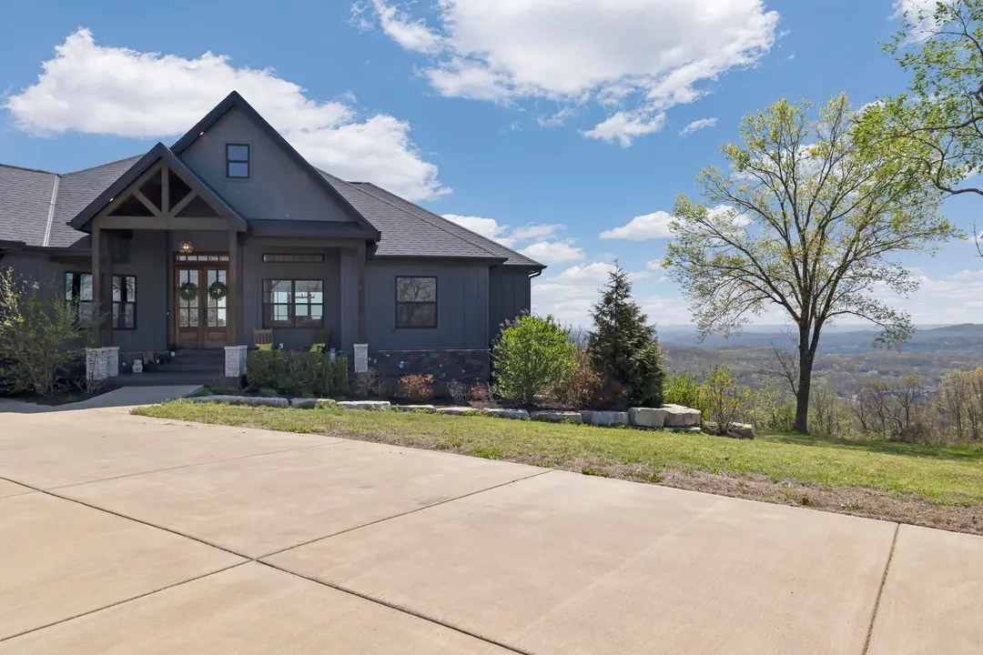 226 Chalcedony Court — photo 8