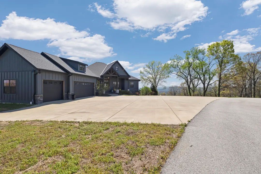 226 Chalcedony Court — photo 9