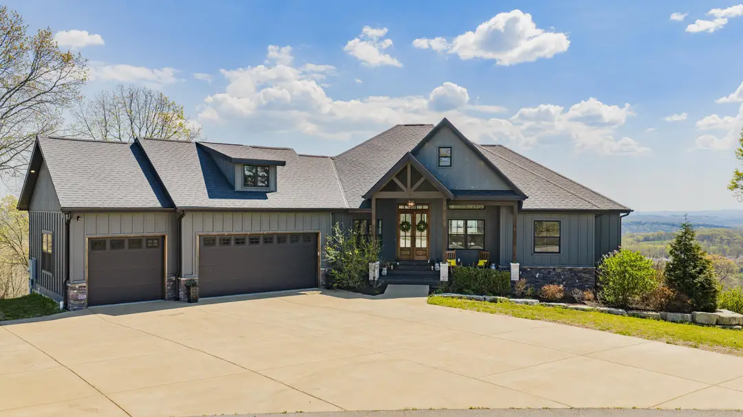 226 Chalcedony Court