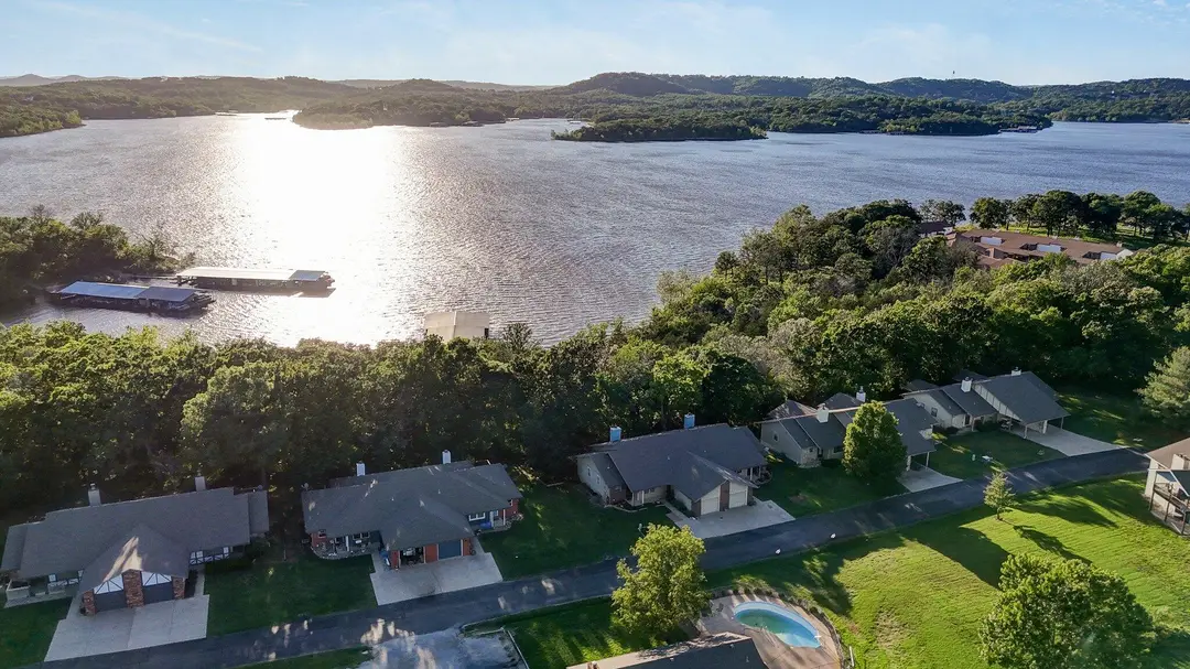30 Kimberling Shores Lane — photo 3
