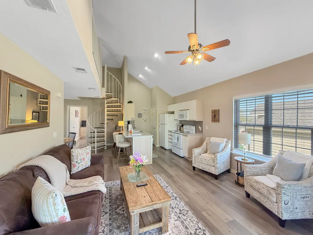 815 Holiday Ridge 1-9 — photo 6