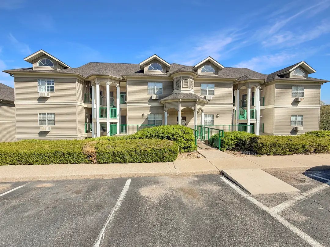 815 Holiday Ridge 1-9