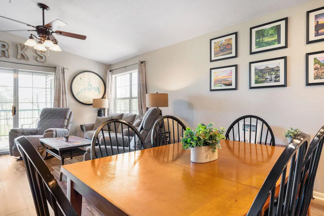 160 W Rockford Drive — photo 12