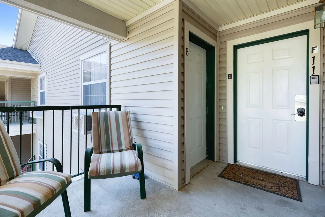 160 W Rockford Drive — photo 4