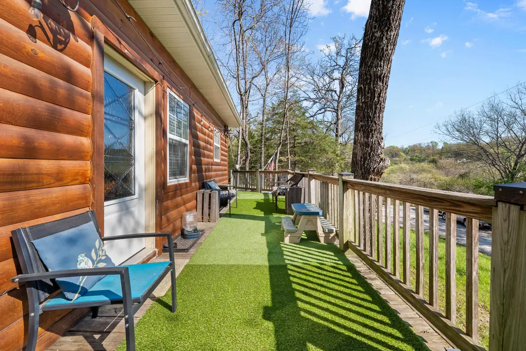 1006 Bluff Road — photo 5